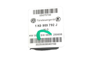 Leve vitre electrique avant droit VOLKSWAGEN GOLF 5 Photo n°4