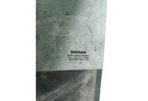 Vitre arriere gauche NISSAN MICRA 5 Photo n°1
