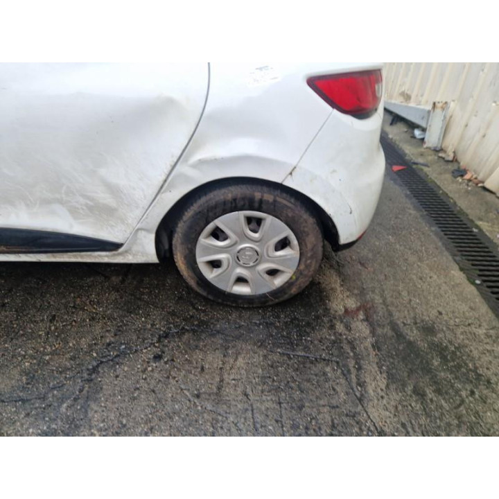 Feu arriere principal gauche (feux) RENAULT CLIO 4 Photo n°9