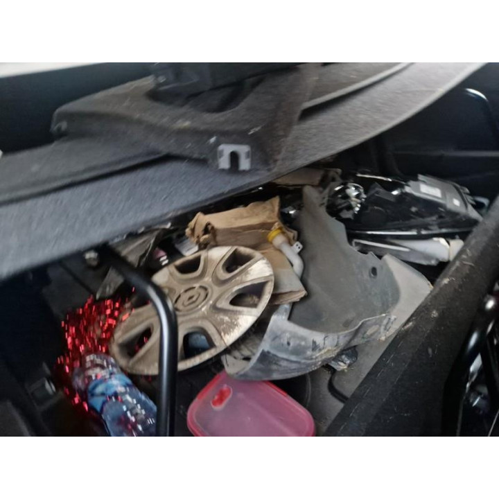 Feu arriere principal gauche (feux) RENAULT CLIO 4 Photo n°10