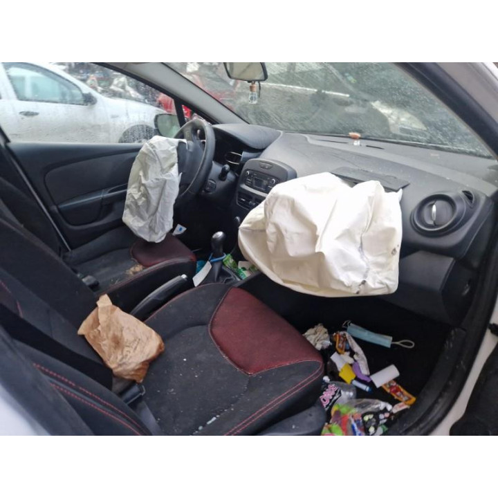 Feu arriere principal gauche (feux) RENAULT CLIO 4 Photo n°19