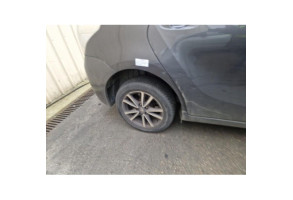 Interrupteur de leve vitre arriere droit TOYOTA VERSO Photo n°15