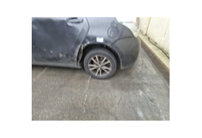 Interrupteur de leve vitre arriere gauche TOYOTA VERSO Photo n°8