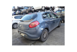 Feu arriere principal gauche (feux) FIAT BRAVO 2 Photo n°15