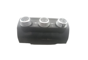 Commande chauffage AUDI A1 1 Photo n°4