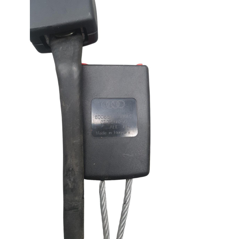 Attache ceinture arriere centrale AUDI A6 2 Photo n°1