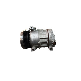 Compresseur clim FIAT GRANDE PUNTO Photo n°1