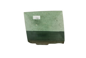 Vitre arriere droit TOYOTA RAV4 2 Photo n°2