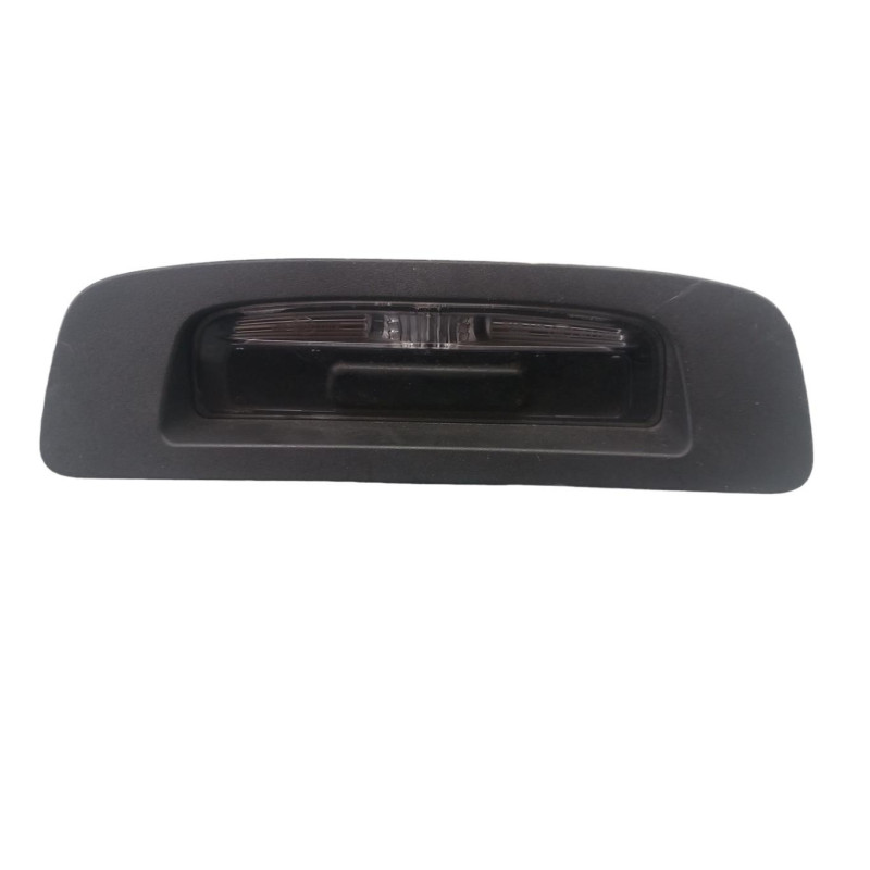 Bouton de coffre OPEL CROSSLAND X Photo n°1