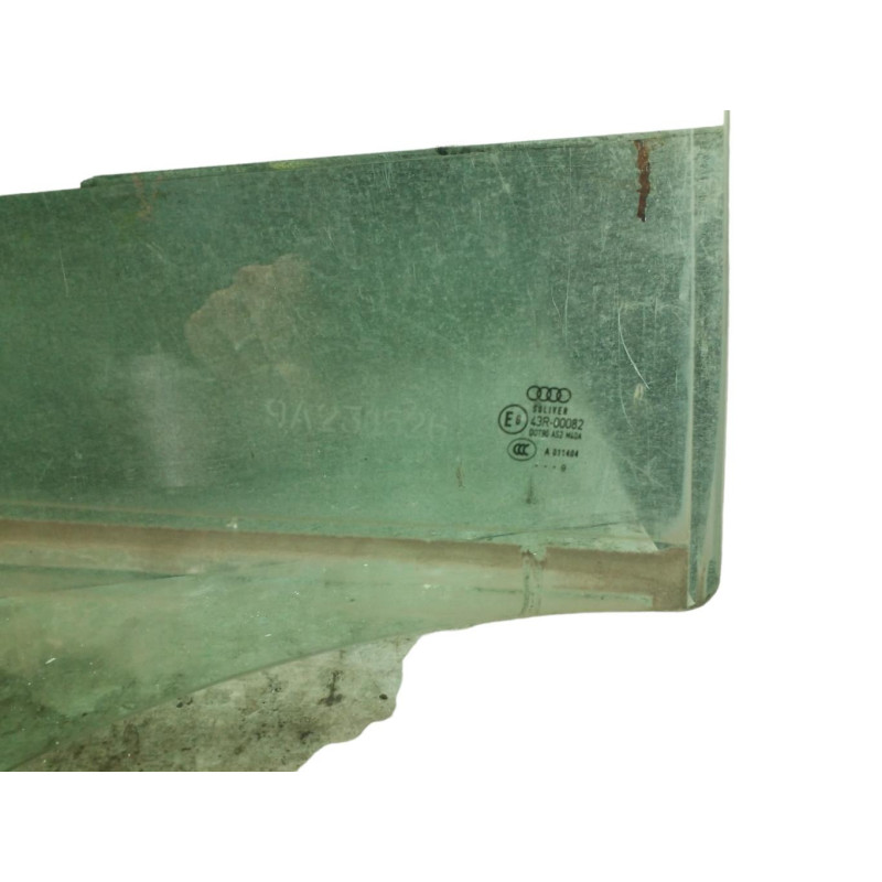Vitre arriere droit AUDI A4 3 Photo n°1