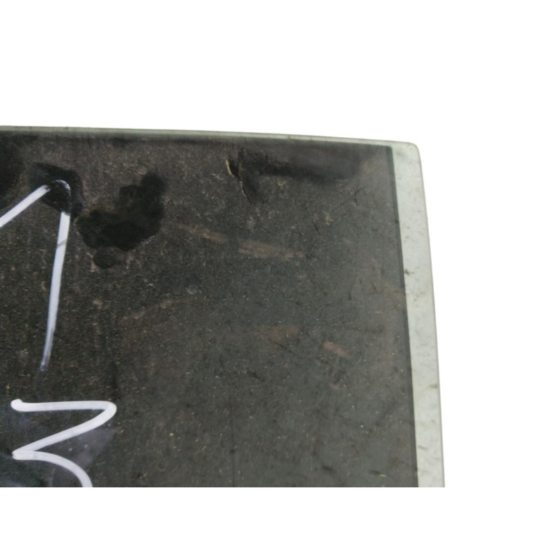 Vitre arriere droit RENAULT MEGANE 4 Photo n°1