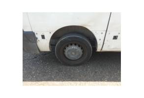 Vitre avant gauche NISSAN NV400 Photo n°4