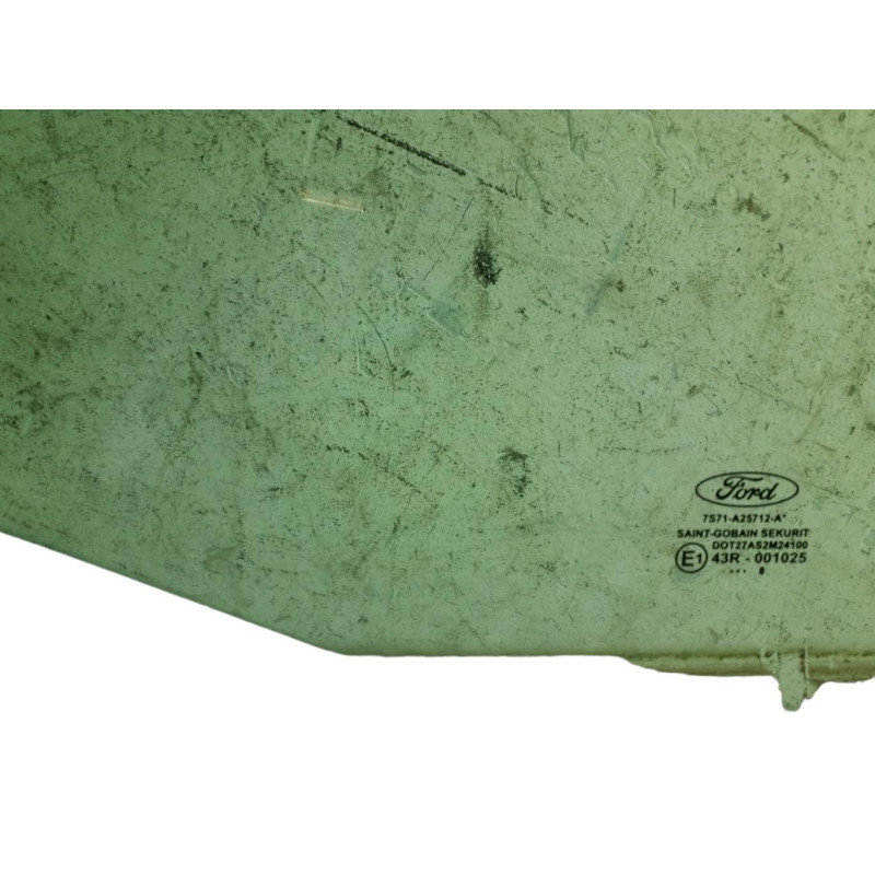 Vitre arriere droit FORD MONDEO 3 Photo n°1