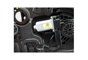 Leve vitre electrique avant gauche VOLVO V 40 2 Photo n°1