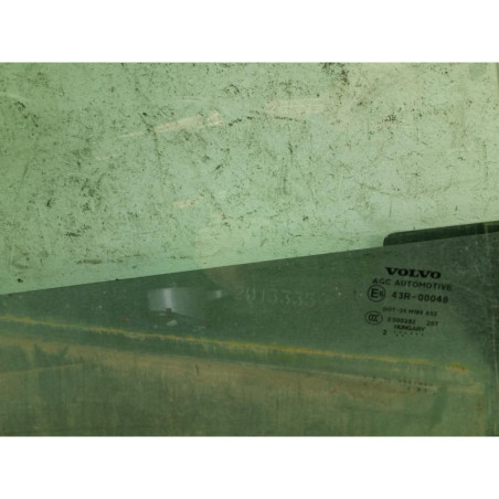 Vitre arriere droit VOLVO V 40 2