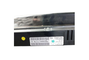 Ecran GPS RENAULT GRAND ESPACE 4 Photo n°3