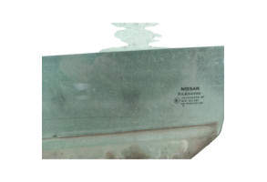 Vitre arriere gauche NISSAN MICRA 3 Photo n°2