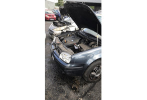 Pare choc arriere VOLKSWAGEN GOLF 4 Photo n°14