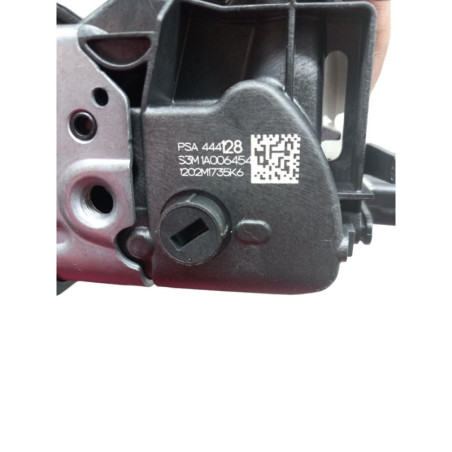 Serrure arriere droit PEUGEOT 208 2