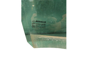 Vitre arriere droit RENAULT MODUS Photo n°1