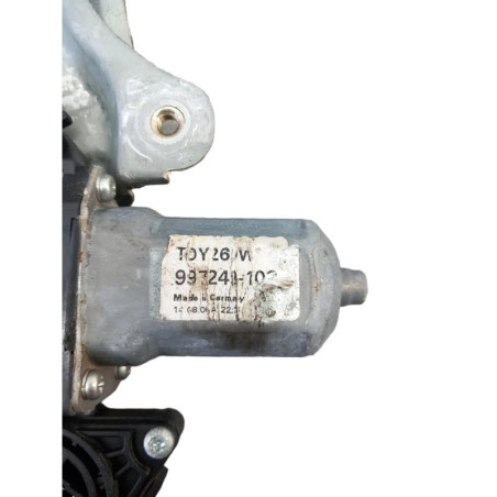 Leve vitre electrique arriere gauche TOYOTA COROLLA VERSO 2