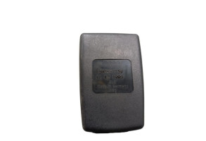 Attache ceinture arriere gauche AUDI TT 1 Photo n°2