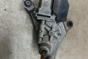 Moteur essuie glace arriere TOYOTA AURIS 1