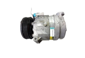 Compresseur clim OPEL VECTRA B Photo n°5
