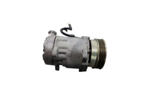 Compresseur clim CITROEN C5 1 Photo n°4
