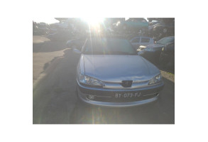 Porte avant droit PEUGEOT 306 Photo n°17