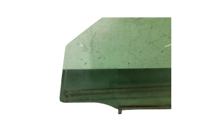 Vitre avant droit SUZUKI SWIFT 3 Photo n°2