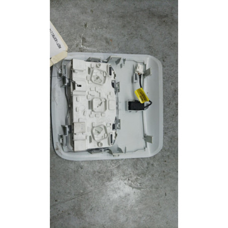 Eclairage de plafonnier PEUGEOT 208 1