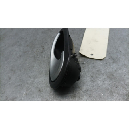 Poignee interieur avant droit RENAULT CLIO 3