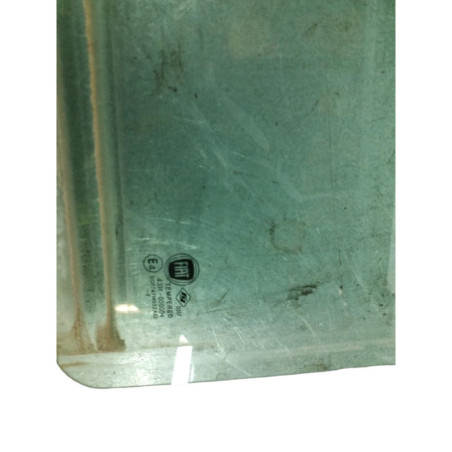 Vitre arriere droit FIAT PANDA 3