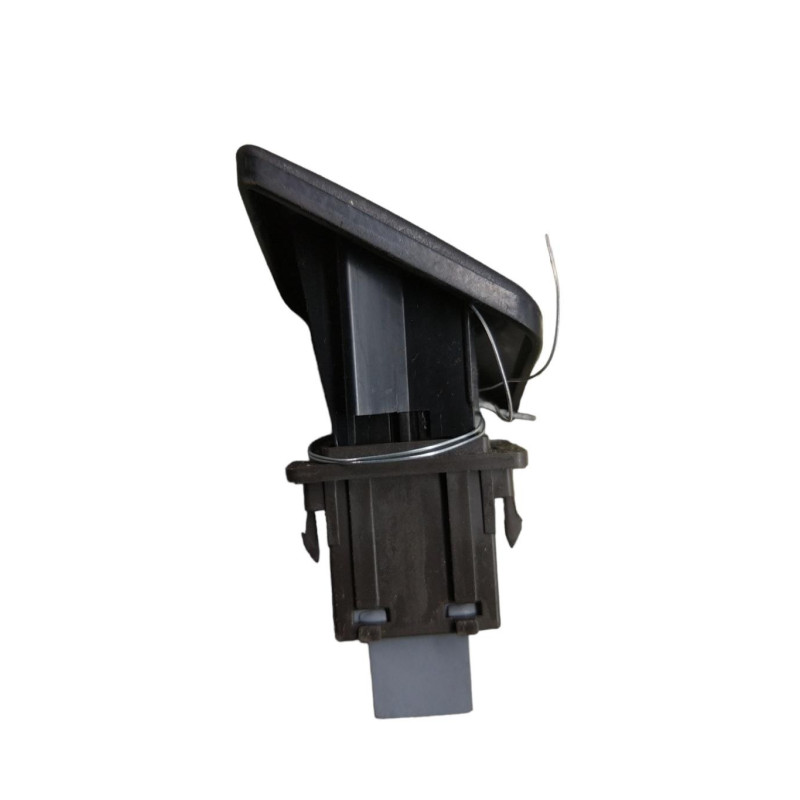 Bouton de warning TOYOTA YARIS 2 Photo n°1