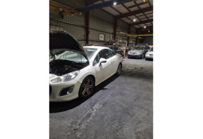 Attache ceinture arriere gauche PEUGEOT 308 1 Photo n°3