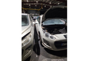 Attache ceinture arriere gauche PEUGEOT 308 1 Photo n°6