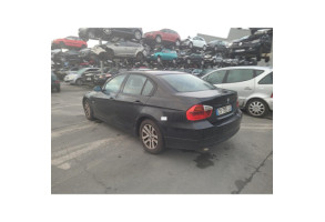 Attache ceinture arriere droit BMW SERIE 3 E90 Photo n°3