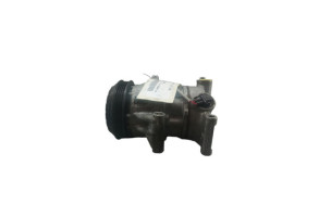 Compresseur clim TOYOTA YARIS 3 Photo n°5
