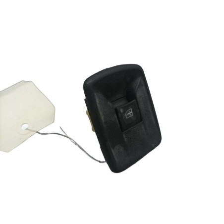 Interrupteur de leve vitre arriere droit DACIA SANDERO 2