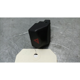 Bouton de warning NISSAN MICRA 3 Photo n°1