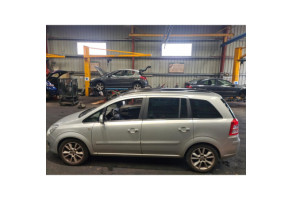 Serrure avant droit OPEL ZAFIRA B Photo n°13