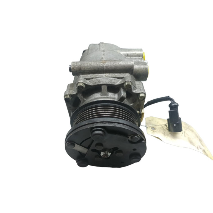 Compresseur clim FORD FIESTA 5 Photo n°3