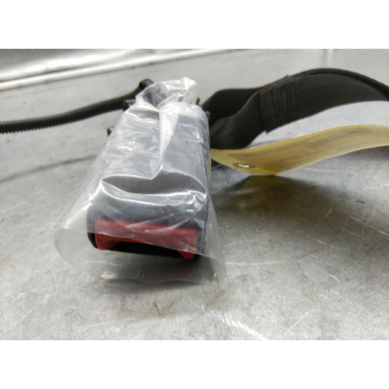 Attache ceinture arriere gauche KIA PICANTO 3 Photo n°1