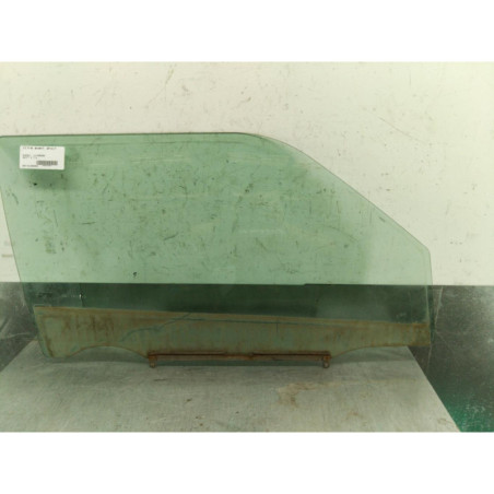 Vitre avant droit SUZUKI SWIFT 3