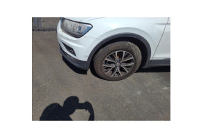 Eclairage de plafonnier VOLKSWAGEN TIGUAN 2 Photo n°3