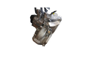 Boite de vitesses OPEL CORSA E Photo n°5
