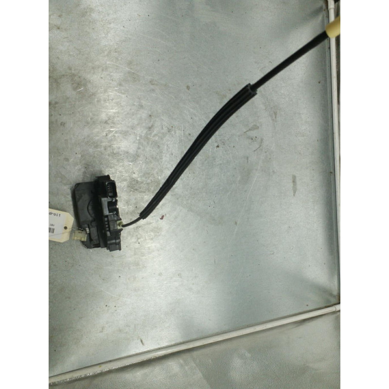 Serrure avant droit OPEL CORSA E Photo n°1