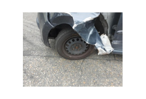 Compresseur clim CITROEN C1 1 Photo n°9