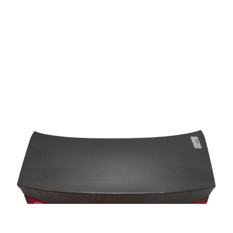 Malle/Hayon arriere VOLKSWAGEN PASSAT 5 Photo n°1